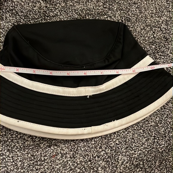 Bebe vintage hat, black with white. EUC. - Picture 8 of 9